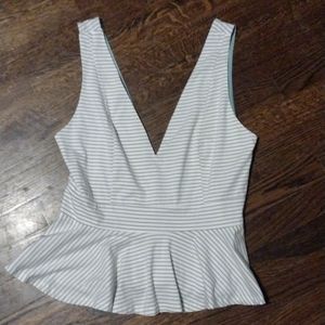 Hem & Thread deep v peplum top size Large